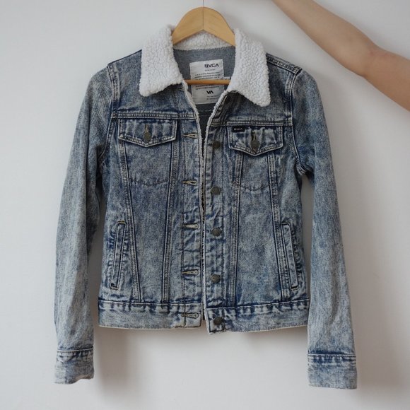 SOLD! - Picture 3 of 10